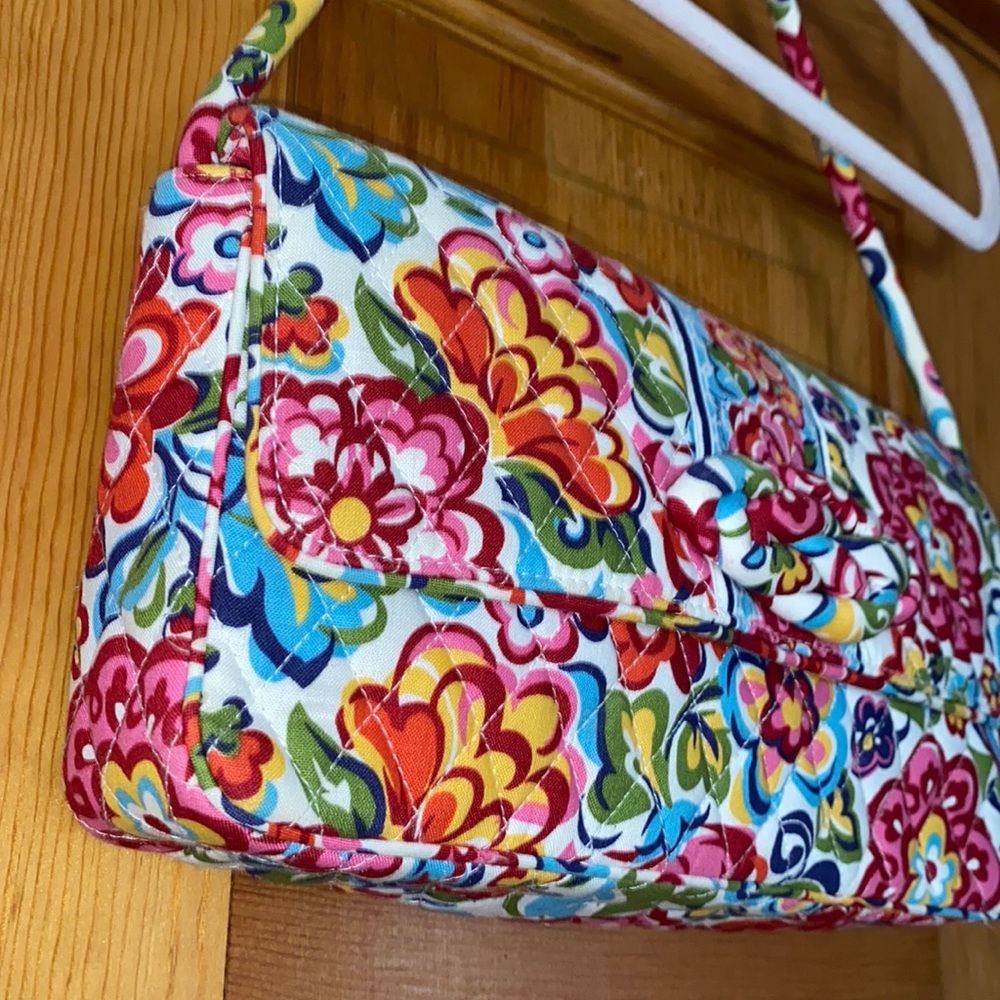 Bag Vera Bradley Knot Just A Clutch Very Berry Paisley Pocket Book Purse - Picture 6 of 11